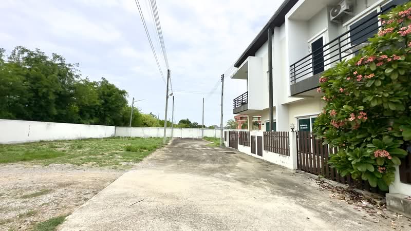 ขายยกโครงการ ที่ดินพร้อมบ้านแฝด ริมถนนเพชรเกษม ใจกลางเมืองปราณบุรี, ประจวบคีรีขันธ์, เพชรเกษม, เขาน้อย, ปราณบุรี, ประจวบคีรีขันธ์, 1,316 ตร.ม., ที่ดิน ขาย, โดย ปาณชญา ศรีนวล, 500355428 - DDproperty.com