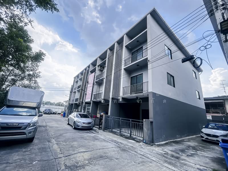 อาคารพาณิชย์ 3 ชั้น เข้าซอย ตรงข้าม บิ๊กซี ท่าอิฐ (หลังมุม), Nonthaburi, Bang Rak Noi, Muang Nonthaburi, Nonthaburi, , 240 sqm, Shophouse For Sale, by บริษัท เอชแอล แอสเซท จำกัด, 500355432 - DDproperty.com