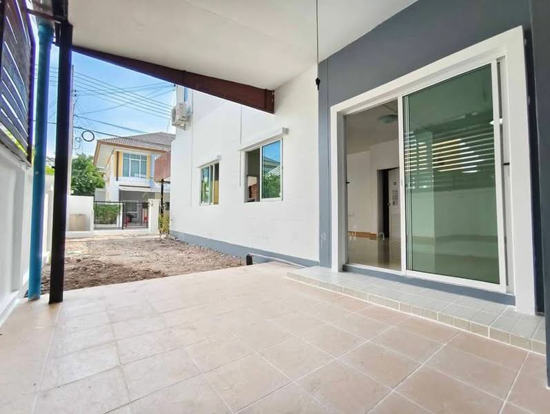ขายบ้านแฝด ม.ธาดาทาวน์ออร่า หนองค้อ ศรีราชา, Chon Buri (Pattaya), Surasak, Si Racha, Chon Buri (Pattaya), 3 Bedrooms, 120 sqm, Semi-Detached House (Twin House) For Sale, by Dusit Saengfa, 500355434 - DDproperty.com