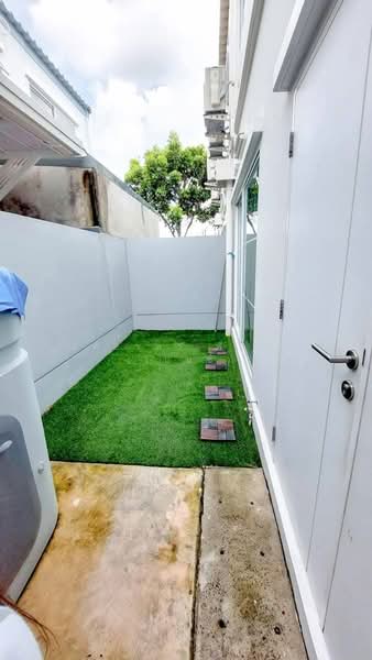 Villaggio 2 Srinakarin-Bangna : วิลลาจจิโอ 2 ศรีนครินทร์-บางนา, สมุทรปราการ, ถนนบัวนครินทร์, บางแก้ว, บางพลี, สมุทรปราการ, 89 ตร.ม., บ้านเดี่ยว ให้เช่า, โดย นัทยาพร พึ่มกุล (เบนซ์), 500355455 - DDproperty.com
