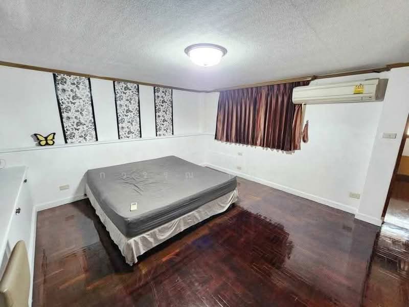 Maru Ekkamai 2, Bangkok, 70-5 Sukhumvit 63 Road, Phra Kanong Nua, Watthana, Bangkok, 4 Bedrooms, 350 sqm, Condo For Rent, by Kanokwan Klakhaeng, 500355475 - DDproperty.com