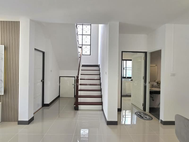 Flora Ville Park City Suwinthawong, Bangkok, Suwinthawong Road, Lam Phak Chi, Nong Chok, Bangkok, 3 Bedrooms, 200 sqm, Single Detached House For Sale, by นภัสศรณ์ วงศ์สินไทยกร (นันท์), 500355480 - DDproperty.com