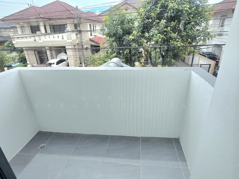 Flora Ville Park City Suwinthawong, Bangkok, Suwinthawong Road, Lam Phak Chi, Nong Chok, Bangkok, 3 Bedrooms, 200 sqm, Single Detached House For Sale, by นภัสศรณ์ วงศ์สินไทยกร (นันท์), 500355480 - DDproperty.com