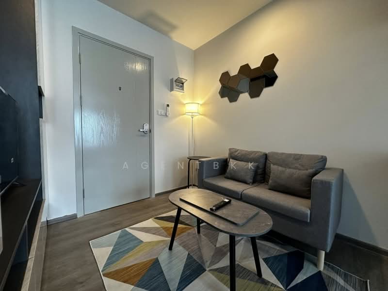 Regent Home Wutthakat, Bangkok, Wutthakat Road, Talat Plu, Thon Buri, Bangkok, 1 Bedroom, 26 sqm, Condo For Rent, by Agentbkk, 500355494 - DDproperty.com