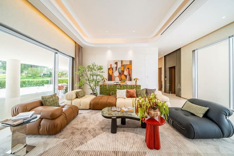 For Sale 3-Storey Luxury Pool Villa in Pattaya, Chon Buri (Pattaya), Bang Lamung, Bang Lamung (Pattaya), Chon Buri (Pattaya), 6 Bedrooms, 1,013 sqm, Villa For Sale, by Aspire Real Estate Agency Co., Ltd., 500355529 - DDproperty.com