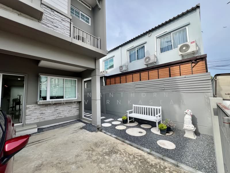Indy Westgate, Nonthaburi, Bang Phai Canal Road, Bang Rak Pattana, Bang Bua Thong, Nonthaburi, 3 Bedrooms, 122 sqm, Townhouse For Sale, by Thananthorn Wongvarnkaseam, 500355553 - DDproperty.com
