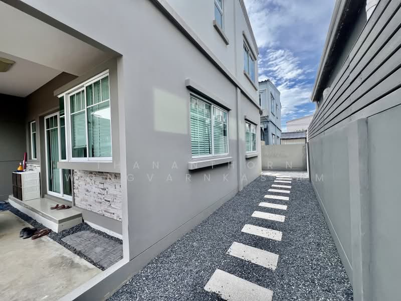 Indy Westgate, Nonthaburi, Bang Phai Canal Road, Bang Rak Pattana, Bang Bua Thong, Nonthaburi, 3 Bedrooms, 122 sqm, Townhouse For Sale, by Thananthorn Wongvarnkaseam, 500355553 - DDproperty.com