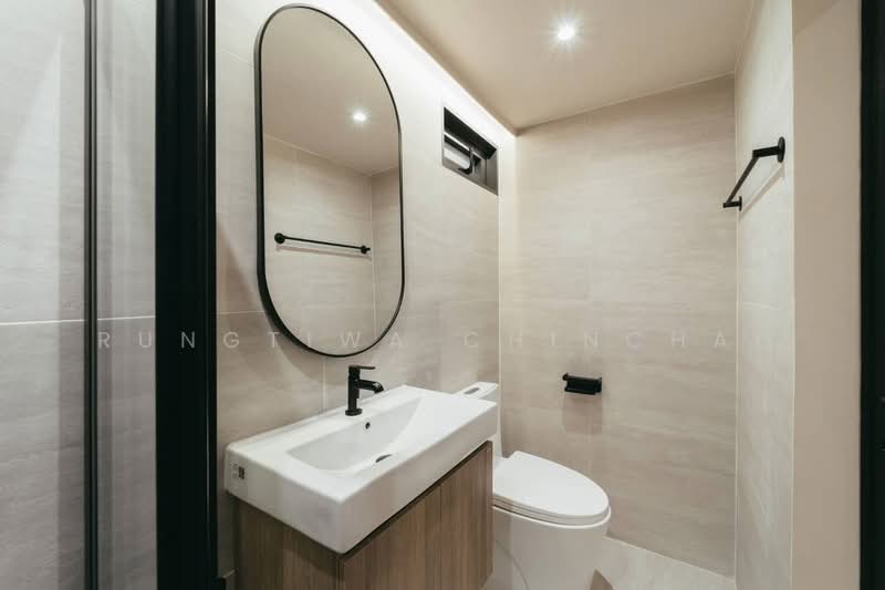 Regent 71 Place, Bangkok, Phra Kanong Nua, Watthana, Bangkok, 5 Bedrooms, 350 sqm, Townhouse For Rent, by Rungtiwa Chinchai, 500355628 - DDproperty.com