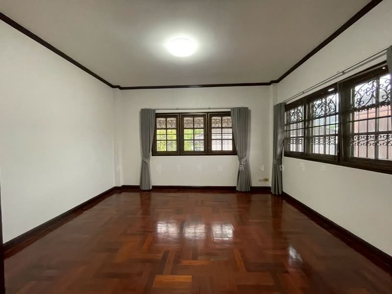 Naphalai Village, Bangkok, Soi Naphalai 1, Bang Na, Bangkok, 3 Bedrooms, 250 sqm, Single Detached House For Rent, by Monchit Surachaidunthavin, 500355636 - DDproperty.com