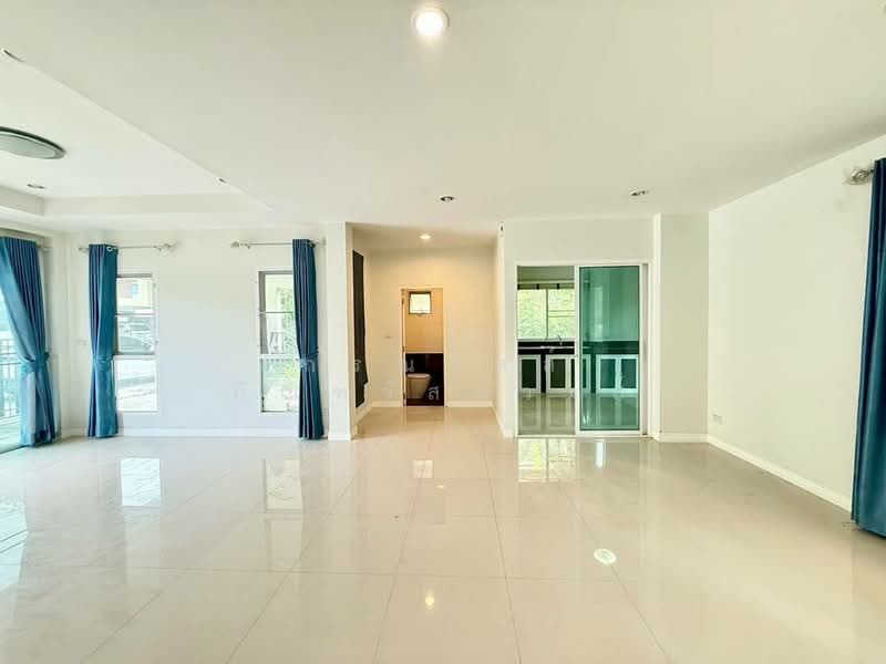 Chuanchompark 2, Nonthaburi, Moo 3, Sai Noi Subdistrict, Sai Noi District, Nonthaburi Province, Sai Noi, Nonthaburi, 5 Bedrooms, 250 sqm, Single Detached House For Sale, by กรณวัสส์ กัณฑวัสส์วงส์, 500355640 - DDproperty.com