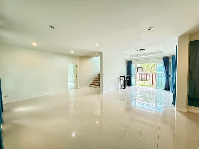 Chuanchompark 2, Nonthaburi, Moo 3, Sai Noi Subdistrict, Sai Noi District, Nonthaburi Province, Sai Noi, Nonthaburi, 5 Bedrooms, 250 sqm, Single Detached House For Sale, by กรณวัสส์ กัณฑวัสส์วงส์, 500355640 - DDproperty.com