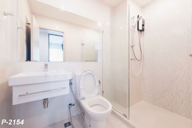 Life Pinklao, Bangkok, Boromarajonani Road, Bang Bamru, Bang Phlat, Bangkok, 1 Bedroom, 35 sqm, Condo For Rent, by Nichaphat Sakunchayapha, 500355650 - DDproperty.com