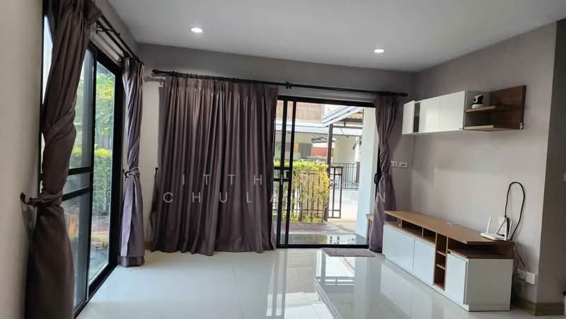 We 2 On Nut-Rama 9, Bangkok, On Nut Road, Prawet, Bangkok, 3 Bedrooms, 192 sqm, Single Detached House For Sale, by Itthiwat Chulaolan, 500355652 - DDproperty.com