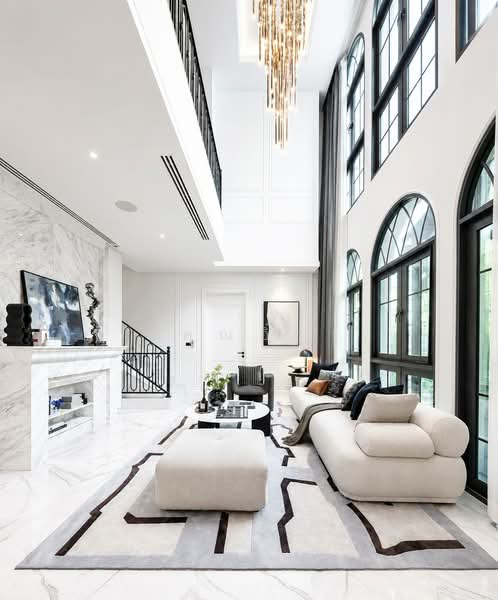The Boulevard Ekkamai, Bangkok, 98 Soi Prasertdee, Khlong Tan Nua, Watthana, Bangkok, 4 Bedrooms, 500 sqm, Single Detached House For Sale, by คุณอิ๋ว, 500355655 - DDproperty.com