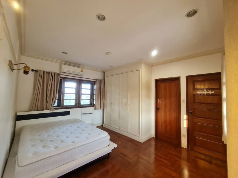 Lake Side Villa 1, Samut Prakan, Bang Kaeo, Bang Plee, Samut Prakan, 4 Bedrooms, 152 sqm, Single Detached House For Rent, by Khun Poon, 500355664 - DDproperty.com