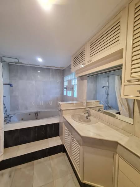 Lake Side Villa 1, Samut Prakan, Bang Kaeo, Bang Plee, Samut Prakan, 4 Bedrooms, 152 sqm, Single Detached House For Rent, by Khun Poon, 500355664 - DDproperty.com