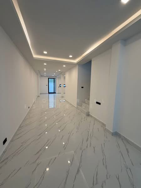 ทาวน์โฮม ทัพยา, Chon Buri (Pattaya), Bang Lamung, Bang Lamung (Pattaya), Chon Buri (Pattaya), 4 Bedrooms, 270 sqm, Townhouse For Sale, by HOME Real Estate Service, 500355668 - DDproperty.com