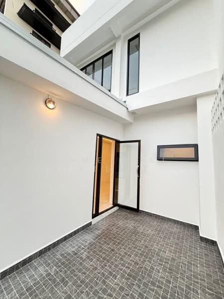ทาวน์โฮม ทัพยา, Chon Buri (Pattaya), Bang Lamung, Bang Lamung (Pattaya), Chon Buri (Pattaya), 4 Bedrooms, 270 sqm, Townhouse For Sale, by HOME Real Estate Service, 500355668 - DDproperty.com
