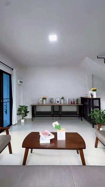 ขาย ทาวน์โฮม โซนสันทราย, Chiang Mai, San Na Moeng, San Sai, Chiang Mai, 2 Bedrooms, 84 sqm, Townhouse For Sale, by Armon Yuenyong, 500355695 - DDproperty.com