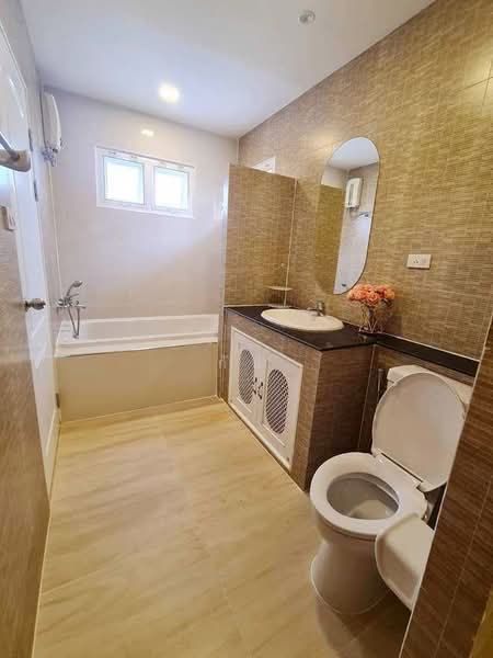 บ้านให้เช่า – ใกล้โรงเรียนนานาชาติเมริทตันบริติช เพียง 10 นาที ค่าเช่า 35,000 บาท / เดือน No.14H748, Chiang Mai, Nong Kwai, Hang Dong, Chiang Mai, 4 Bedrooms, 150 sqm, Single Detached House For Rent, by กัน, 500355725 - DDproperty.com