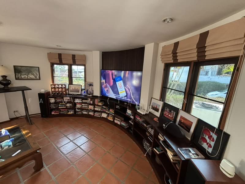 Rare 5BR Pool Villa in Summerland Village Hua Hin | Unique Family Home, Prachuap Khiri Khan, Hua Hin, Prachuap Khiri Khan, 5 Bedrooms, 180 sqm, Villa For Sale, by Fazwaz (Thailand) Co., Ltd., 500355727 - DDproperty.com