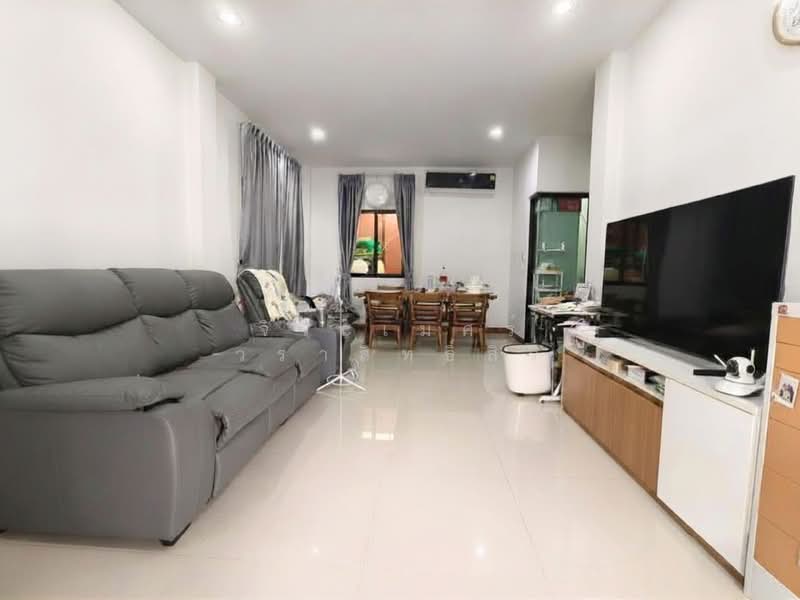 The Ricco Residence Wongwaen-Hathairat, Bangkok, Thai Raman Road, Sam Wa Tawan Tok, Khlong Sam Wa, Bangkok, 4 Bedrooms, 170 sqm, Single Detached House For Sale, by จิระเมศร์ วราสิทธิ์สิริ, 500355730 - DDproperty.com