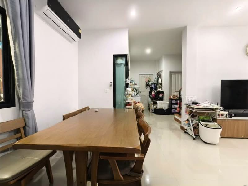The Ricco Residence Wongwaen-Hathairat : เดอะริคโค้ เรสซิเดนซ์ วงแหวนฯ-หทัยราษฎร์, กรุงเทพ, ถนนไทยรามัญ, สามวาตะวันตก, คลองสามวา, กรุงเทพ, 170 ตร.ม., บ้านเดี่ยว ขาย, โดย จิระเมศร์ วราสิทธิ์สิริ, 500355730 - DDproperty.com