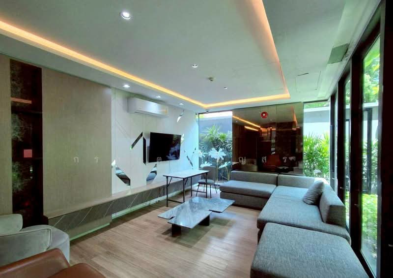 Lloyd Soonvijai-Thonglor, Bangkok, Soi Phetchaburi 47, Phetchaburi Road, Bang Kapi, Huai Khwang, Bangkok, 1 Bedroom, 28 sqm, Condo For Rent, by กรกฤตย์ บุญสระ, 500355742 - DDproperty.com