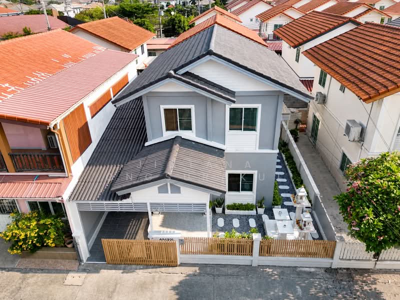 Baan Fah Piyarom Premier Park Phase 10, Pathum Thani, Bung Kham Proi, Lam Luk Ka, Pathum Thani, 3 Bedrooms, 128 sqm, Semi-Detached House (Twin House) For Sale, by Jintana Ongsurakul, 500355768 - DDproperty.com