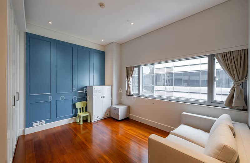 Saladaeng Residences, Bangkok, 29/1 North Sathorn Road, Silom, Bang Rak, Bangkok, 3 Bedrooms, 162 sqm, Condo For Sale, by Prapaporn Boonkajonkul, 500355777 - DDproperty.com