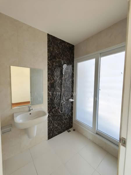 Baan Ratchaphruek Ramkhamhaeng-Suwinthawong, Bangkok, Suwinthawong Road, Saen Sab, Min Buri, Bangkok, 3 Bedrooms, 200 sqm, Single Detached House For Sale, by Itthiwat Chulaolan, 500355780 - DDproperty.com