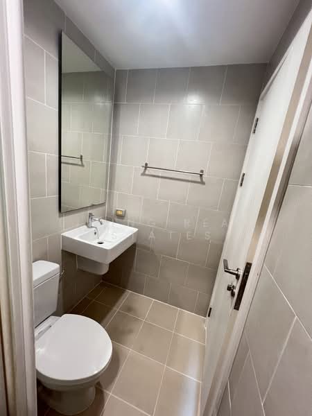 The Base Chaengwattana, Nonthaburi, Chaeng Watthana Road, Khlong Klue, Pak Kret, Nonthaburi, 1 Bedroom, 25 sqm, Condo For Sale, by Living Real Estates, 500355781 - DDproperty.com