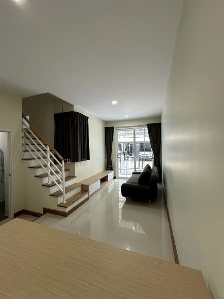 ให้เช่า โกลเด้นทาวน์ – รวมโชค บ้านสวย ตกแต่งครบ พร้อมเข้าอยู่ (ID:621HR), เชียงใหม่, ฟ้าฮ่าม, เมืองเชียงใหม่, เชียงใหม่, 113 ตร.ม., ทาวน์เฮ้าส์ ให้เช่า, โดย อรกัญญา สายวังกิจ, 500355810 - DDproperty.com