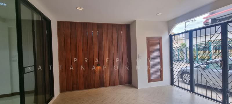 Maneeya Ville, Bangkok, Soi Wachiratham Sathit 12, Bang Chak, Phra Khanong, Bangkok, 4 Bedrooms, 300 sqm, Single Detached House For Rent, by Praeploy Rattanapornnapapatch, 500355812 - DDproperty.com