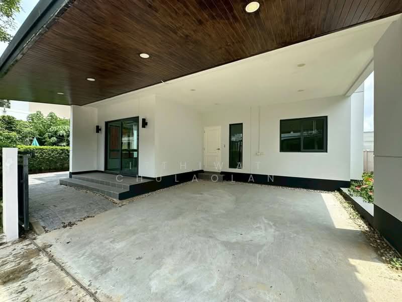 Centro Chaiyaphruek-Chaengwattana 2, Nonthaburi, 45/1 Moo 2, Khlong Khoi, Pak Kret, Nonthaburi, 4 Bedrooms, 200 sqm, Single Detached House For Sale, by Itthiwat Chulaolan, 500355813 - DDproperty.com