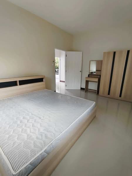 บ้านให้เช่า – ใกล้โรงเรียนนานาชาติลานนา-หางดง เพียง 10 นาที ค่าเช่า 15,000 บาท / เดือน No.14H1000, Chiang Mai, San Phak Wan, Hang Dong, Chiang Mai, 4 Bedrooms, 150 sqm, Single Detached House For Rent, by กัน, 500355824 - DDproperty.com