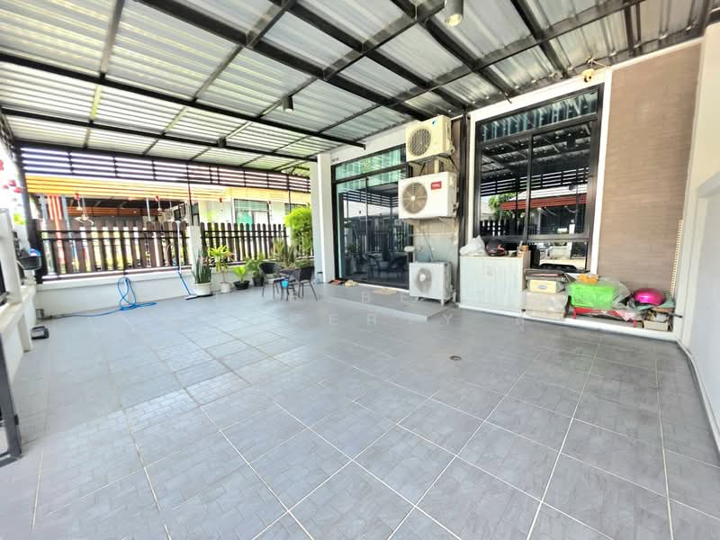 หมู่บ้านเดอะเซ็นทรัล ทาวน์2 บึง-ศรีราชา ชลบุรี, Chon Buri (Pattaya), Bueng, Si Racha, Chon Buri (Pattaya), 2 Bedrooms, 150 sqm, Townhouse For Sale, by The Best Property สุ, 500355845 - DDproperty.com