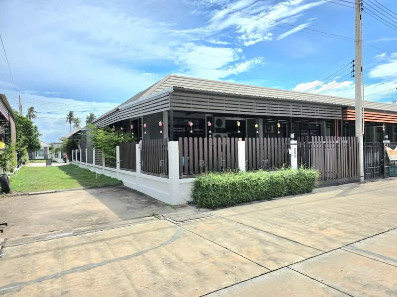 หมู่บ้านเดอะเซ็นทรัล ทาวน์2 บึง-ศรีราชา ชลบุรี, Chon Buri (Pattaya), Bueng, Si Racha, Chon Buri (Pattaya), 2 Bedrooms, 150 sqm, Townhouse For Sale, by The Best Property สุ, 500355845 - DDproperty.com