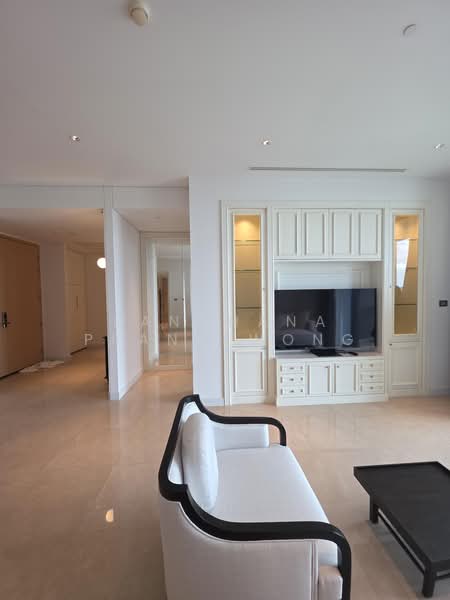Sindhorn Residence, Bangkok, 54 Soi Ton Son, Lumphini, Pathum Wan, Bangkok, 3 Bedrooms, 150 sqm, Condo For Rent, by Kanchana Praneewong, 500355860 - DDproperty.com