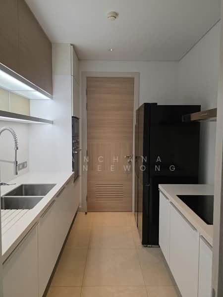 Sindhorn Residence, Bangkok, 54 Soi Ton Son, Lumphini, Pathum Wan, Bangkok, 3 Bedrooms, 150 sqm, Condo For Rent, by Kanchana Praneewong, 500355860 - DDproperty.com