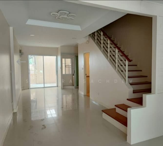 Baan Klang Muang The Paris Rama 9-Ramkamhaeng, Bangkok, Krungthep Kreetha Road, Hua Mak, Bang Kapi, Bangkok, 3 Bedrooms, 135 sqm, Townhouse For Sale, by Sunitra Sachdev, 500355861 - DDproperty.com