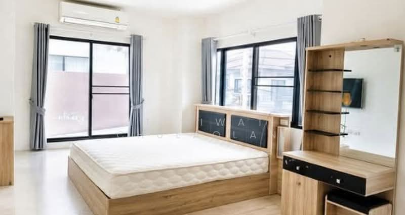 Atoll Java Bay, Samut Prakan, Soi King Kaeo 19, Rachathewa, Bang Plee, Samut Prakan, 3 Bedrooms, 143 sqm, Townhouse For Sale, by Itthiwat Chulaolan, 500355913 - DDproperty.com