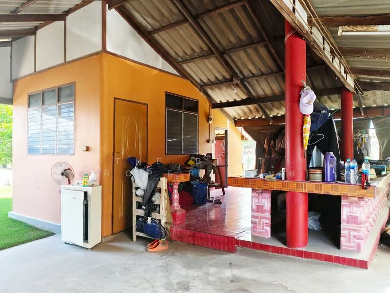 บ้านเดี่ยวพร้อมที่ดินนครชัยศรี นครปฐม, Nakhon Pathom, Bang Rakam, Nakhon Chai Sri, Nakhon Pathom, 4 Bedrooms, 100 sqm, Single Detached House For Sale, by The Best Property นุ้ย, 500355925 - DDproperty.com
