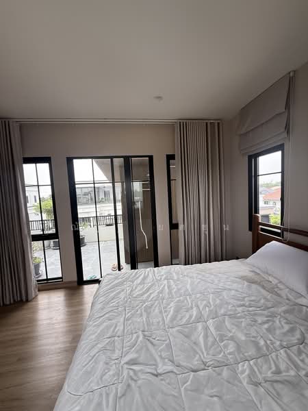 Baan Nara Wongwaen-Ramintra, Bangkok, Kanchanaphisek Parallel Road, Tha Rang, Bang Khen, Bangkok, 4 Bedrooms, 299 sqm, Single Detached House For Sale, by ณัฎฐ์ ยศขุน, 500355932 - DDproperty.com