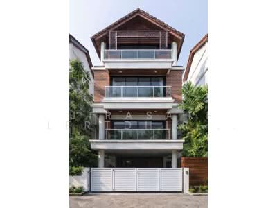 ขาย - สาทร, กรุงเทพ