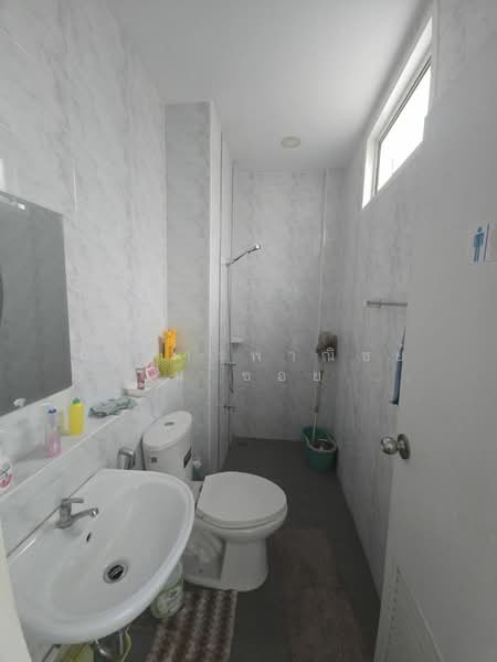 A great opportunity for those looking for a commercial building in Bangna, Samut Prakan, Bang Sao Thong, Bang Sao Thong, Samut Prakan, 3 Bedrooms, 228 sqm, Townhouse For Rent, by คุณโจ, 500355968 - DDproperty.com