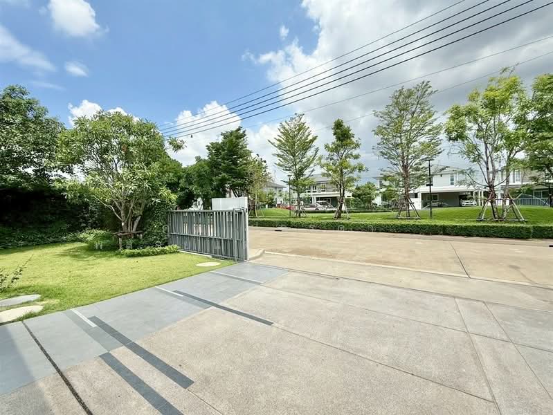 Mantana 2 Motorway - New Krungthepkreetha, Bangkok, Manthana 2 Motorway-New Krungthep Kreetha Intersection, Phatthanakan Road 4, Khlong Song Ton Nun, Lat Krabang, Bangkok, 4 Bedrooms, 450 sqm, Single Detached House For Sale, by คุณ ปารดา พลอยแดง (ก้อย), 500355973 - DDproperty.com