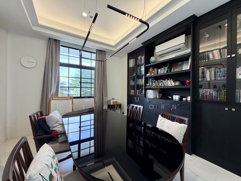 Pool Villa @Yannawa Rd, near SPGS, Shrewsbur, and King's College, Bangkok, Yan Nawa, Chong Nonsi, Yan Nawa, Bangkok, 4 Bedrooms, 914 sqm, Single Detached House For Sale, by Sirikul Wattanakorn, 500356032 - DDproperty.com