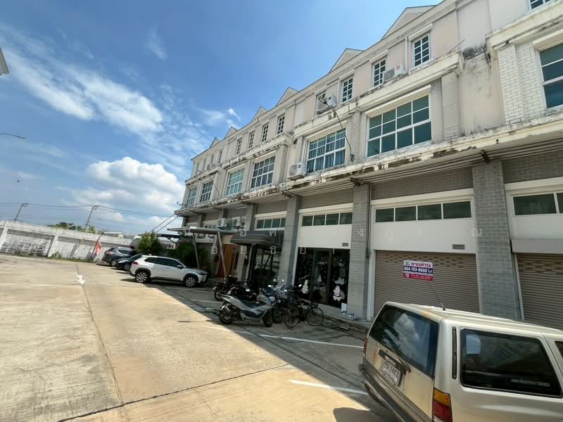 หมู่บ้านไลบรารี่ทาวน์ ประชาอุทิศ 90 ถนนประชาอุทิศ ต.ในคลองบางปลากด อ.พระสมุทรเจดีย, สมุทรปราการ, ในคลองบางปลากด, พระสมุทรเจดีย์, สมุทรปราการ, 72 ตร.ม., ทาวน์เฮ้าส์ ขาย, โดย ภัทรนัน อิศรางกูร ณ อยุธยา, 500356036 - DDproperty.com