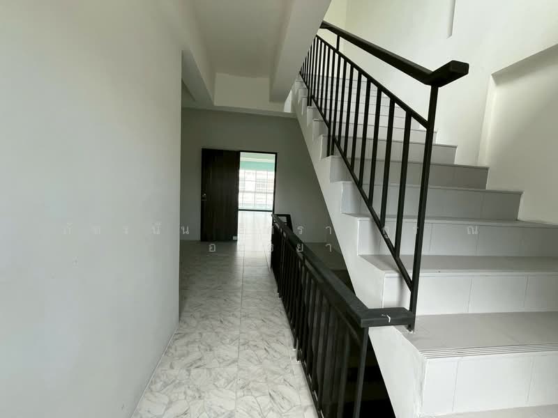 หมู่บ้านไลบรารี่ทาวน์ ประชาอุทิศ 90 ถนนประชาอุทิศ ต.ในคลองบางปลากด อ.พระสมุทรเจดีย, สมุทรปราการ, ในคลองบางปลากด, พระสมุทรเจดีย์, สมุทรปราการ, 72 ตร.ม., ทาวน์เฮ้าส์ ขาย, โดย ภัทรนัน อิศรางกูร ณ อยุธยา, 500356036 - DDproperty.com